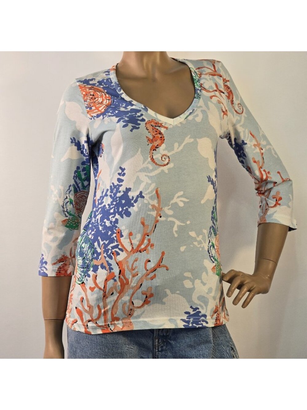 Barbara Gerwit Womans Sz Medium Stretch Coastal Top Resort Cruise Vacation Beach